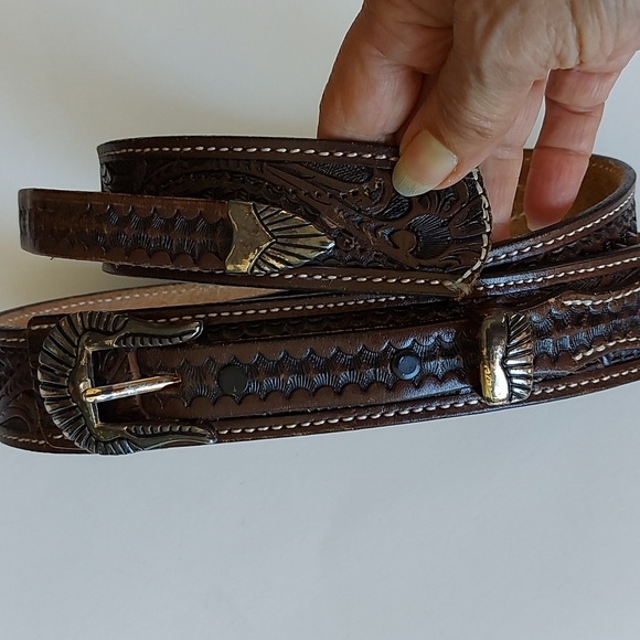 Leather Western Belt - Picture 9 of 17